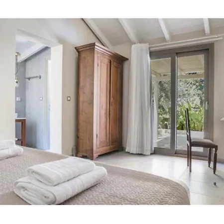 Fanari House ארגוסטולי