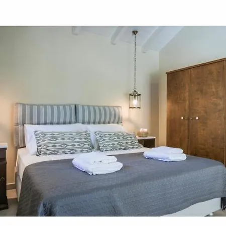 Fanari House Apartment